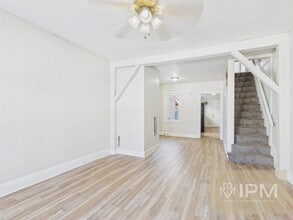 Building Photo - Charming 3 Bedroom, 1 Bath Home in York, Pa!