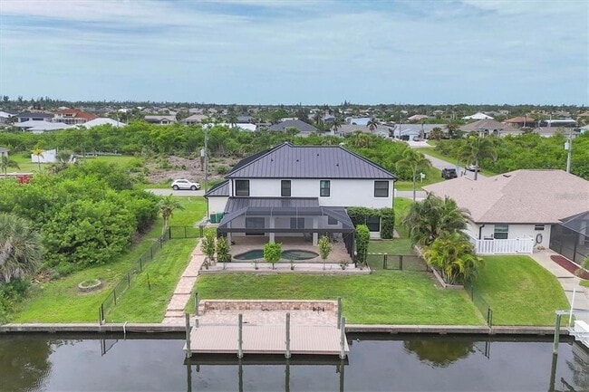 Building Photo - 15530 Aqua Cir