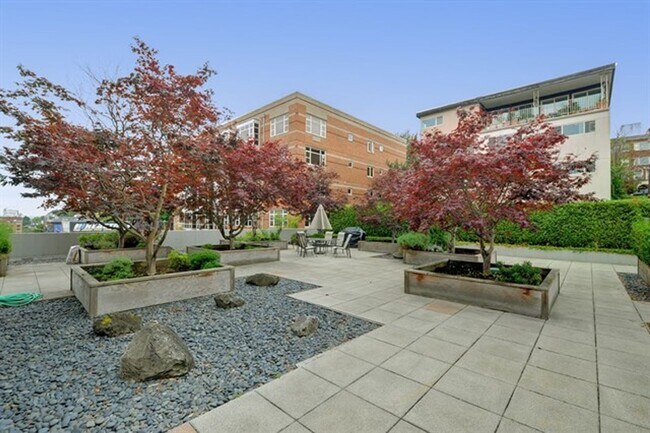 Building Photo - 2Bd/1Ba Seattle Condo