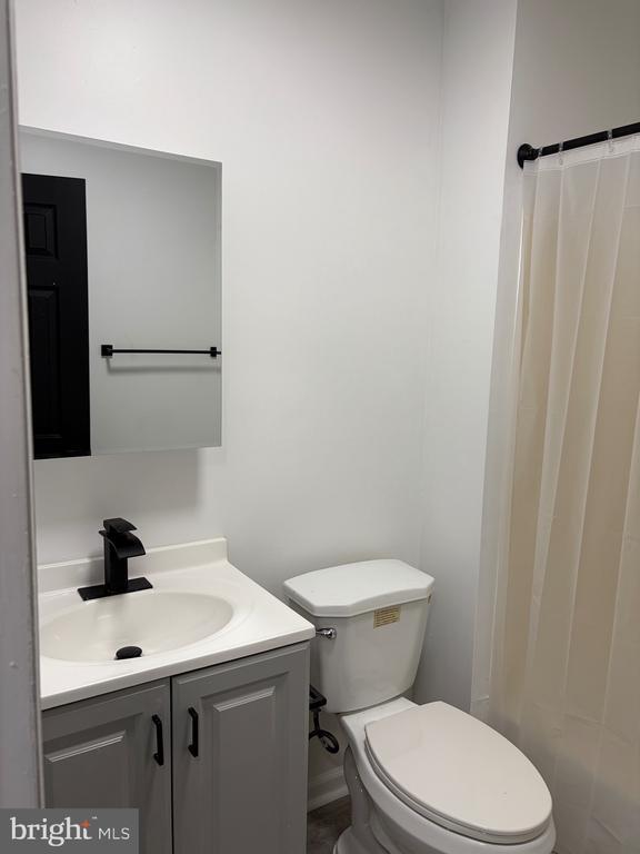 Building Photo - 14 Lyric Ct