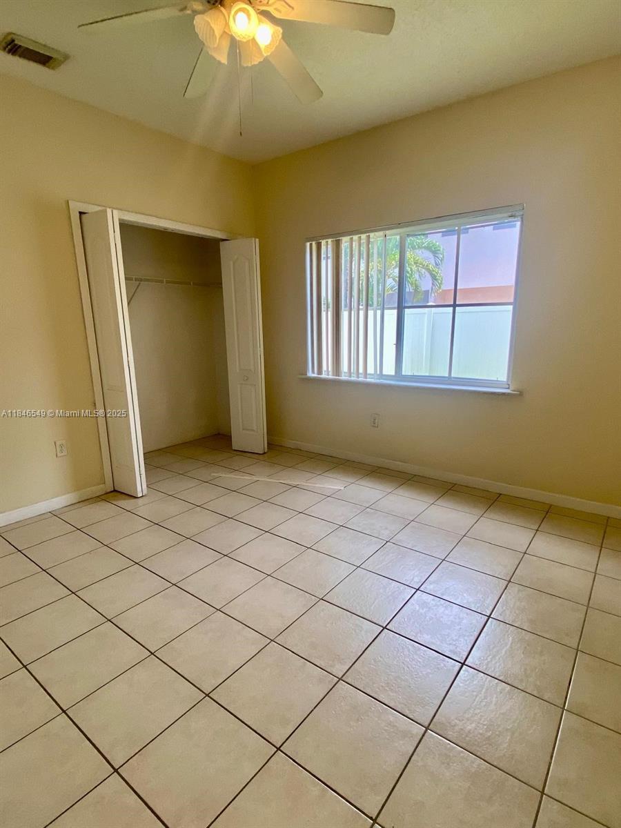 Building Photo - 12854 SW 49th Ct