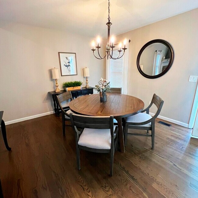 Building Photo - 535 Douthit Ferry Rd