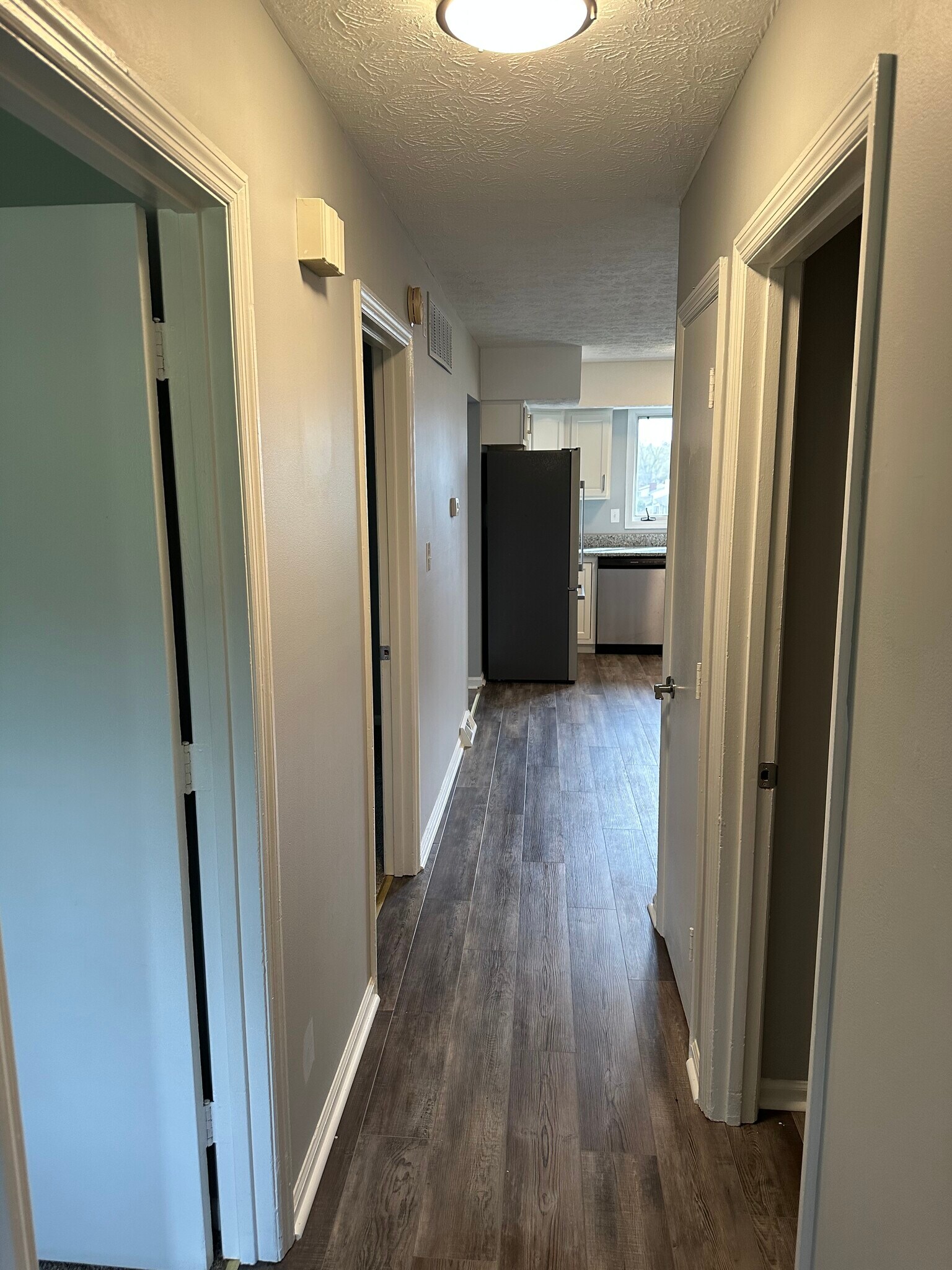 Hallway - 605 Buckingham Ln