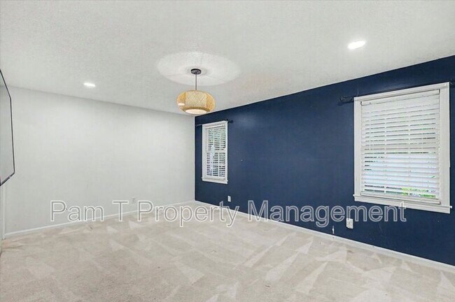 Building Photo - 1332 Grace Dr