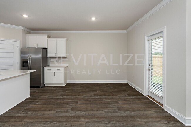 Building Photo - 14543 Dayton Cir