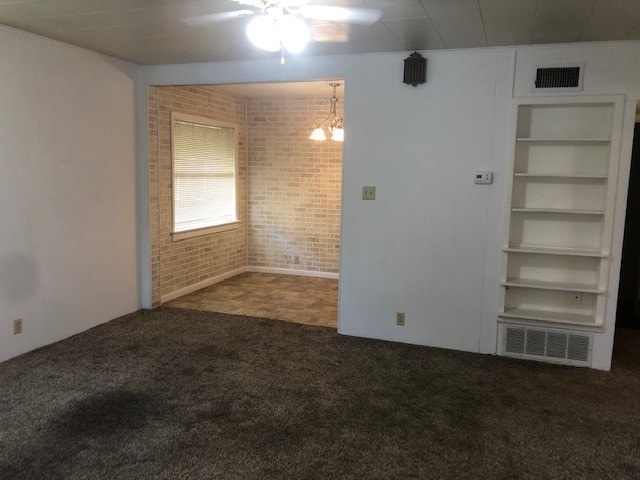 Building Photo - 411 E Hulse St
