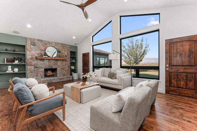 Building Photo - Exceptional Boise West Bench Home
