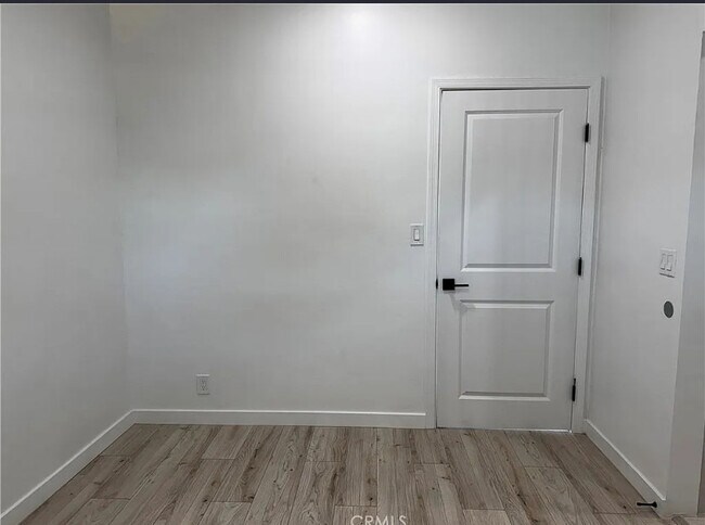 Building Photo - 123 Linda Vista Dr