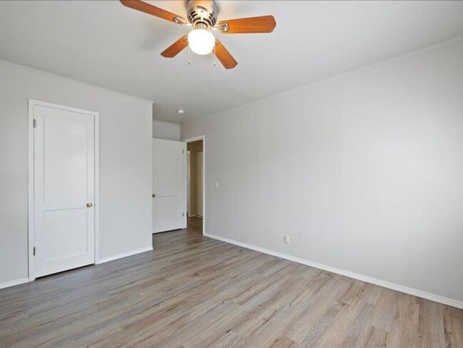 Building Photo - 1617 Mahan Ave