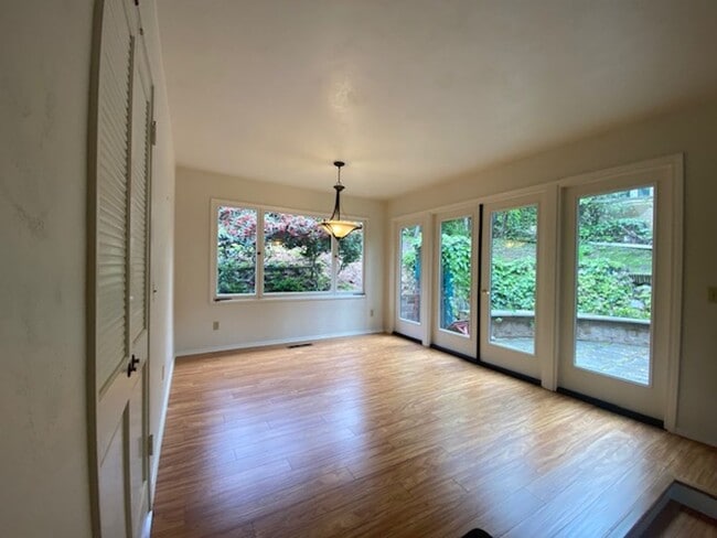 Building Photo - 3093 Hermitage Rd