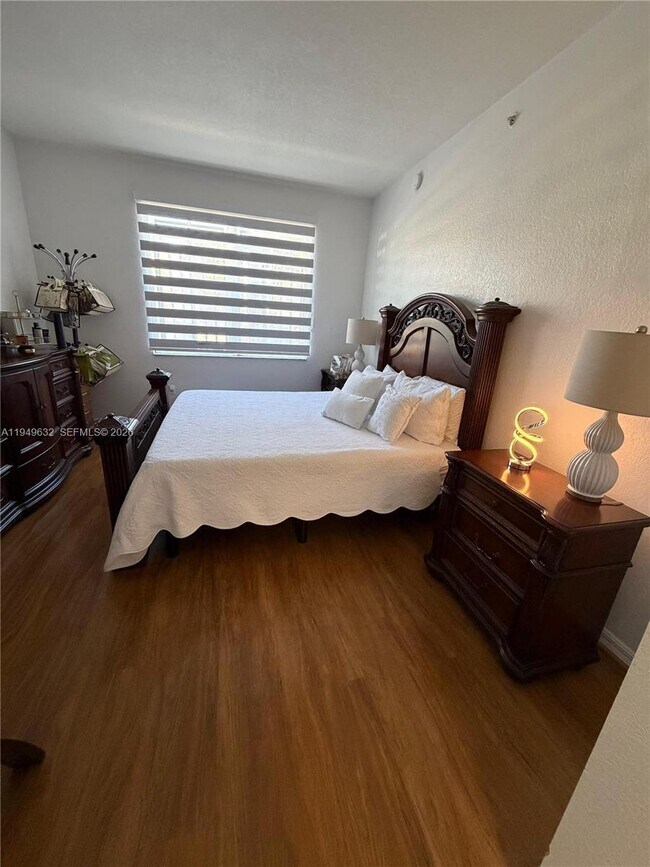 Building Photo - 8814 W Flagler St