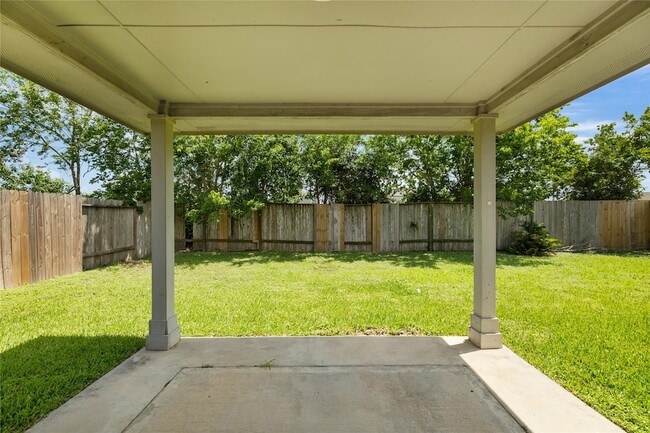 Building Photo - 22031 Silverfield Park Ln