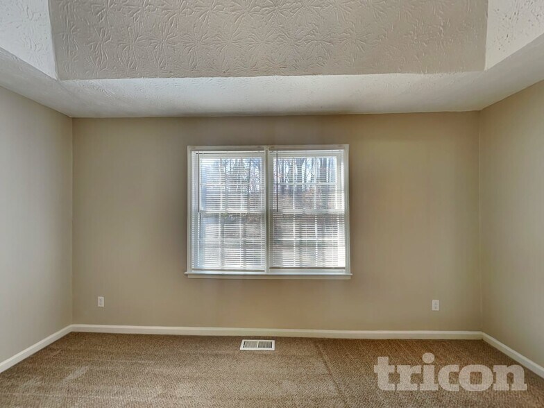 Building Photo - 2709 Braemore Pl