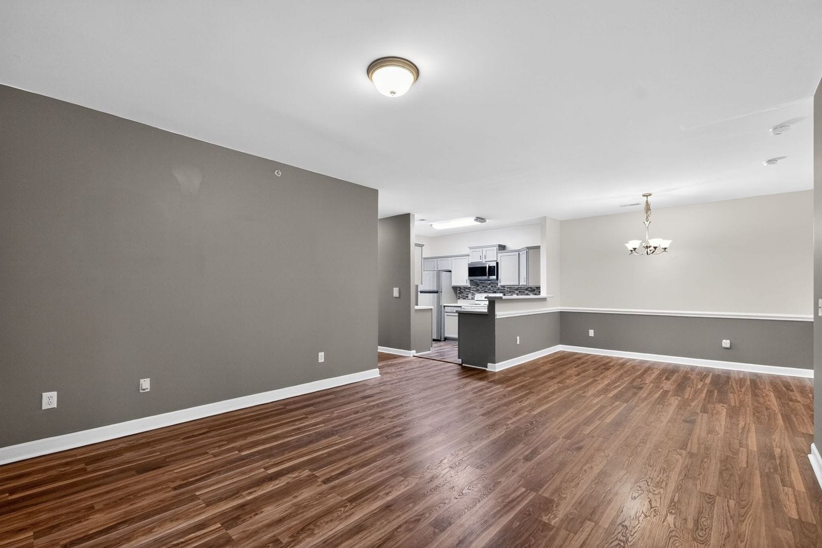 Building Photo - 16324 Redstone Mountain Ln