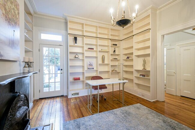 Building Photo - 27 3rd St NE