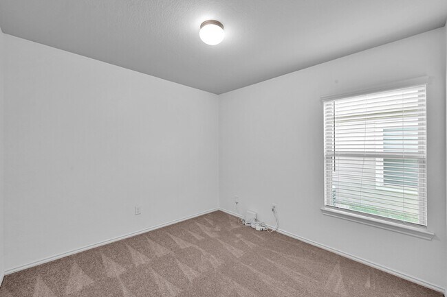 Building Photo - 21011 Twining Rose Ln