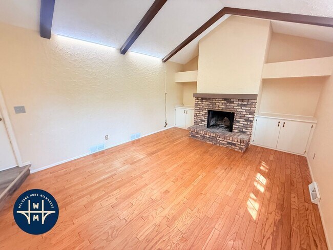 Building Photo - 14955 W Fenway Dr