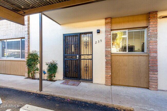 Building Photo - 4701 N 68th St