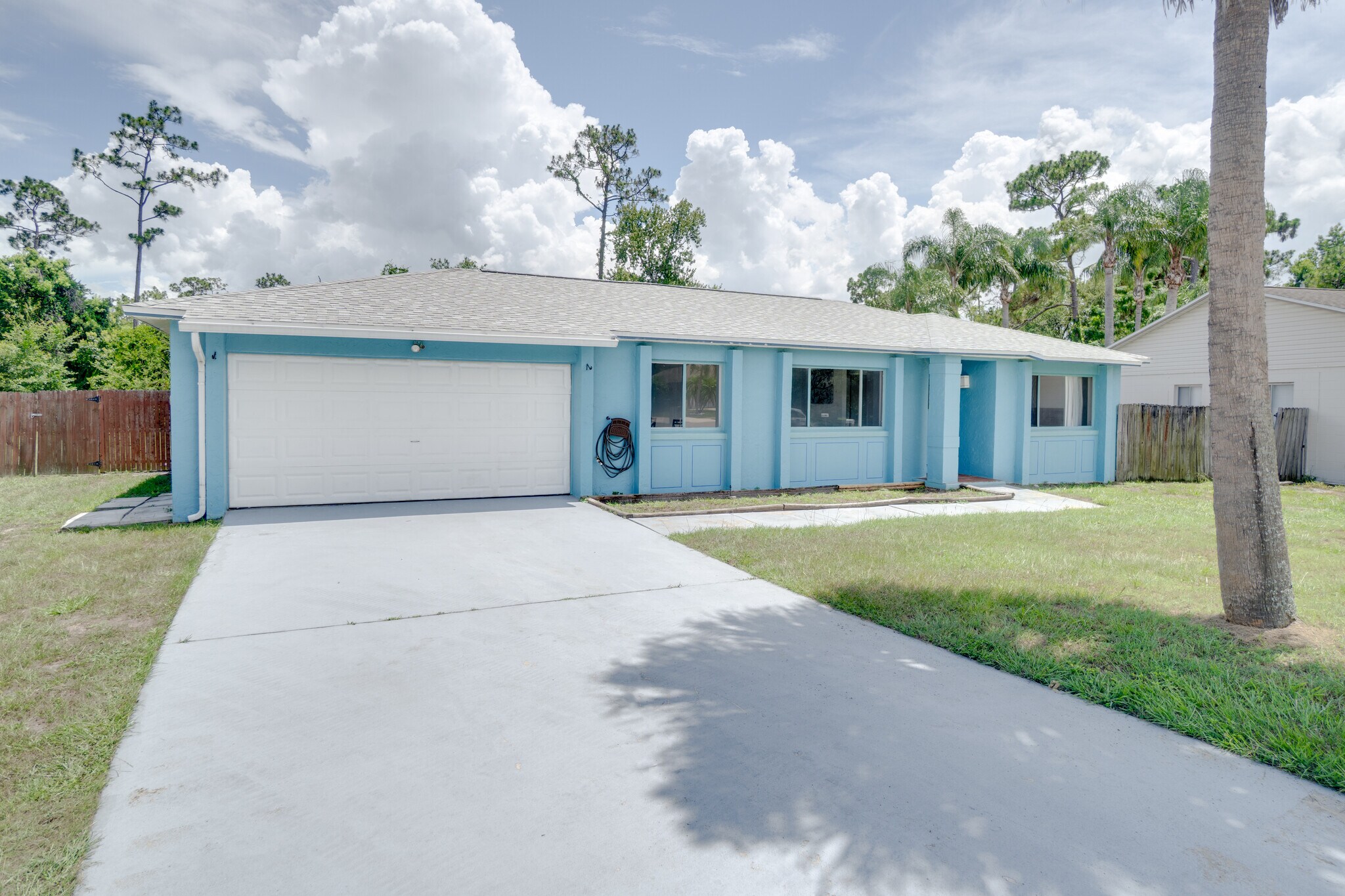 Building Photo - 8724 Tall Pine Ln