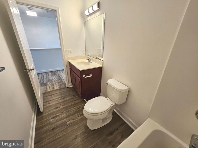 Building Photo - 73 Medal Way