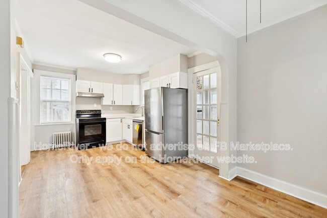 Building Photo - 11 Cedar St