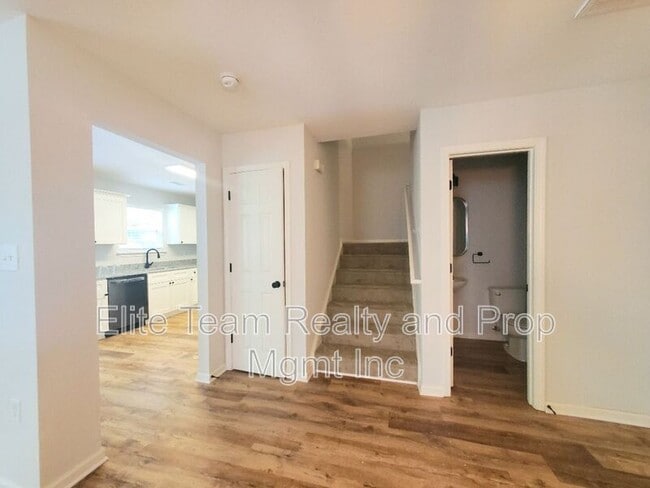 Building Photo - 5709 Kelden Walker Ln