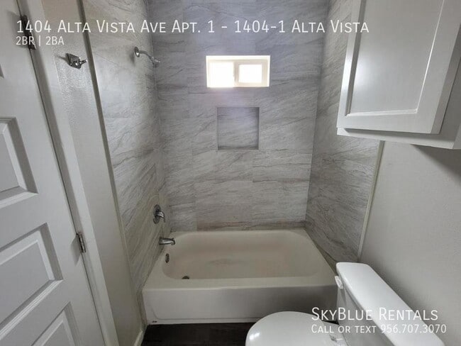 Building Photo - 1404 Alta Vista Ave