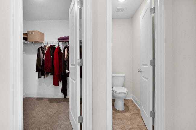 Building Photo - 245 Lonesome Glory Dr