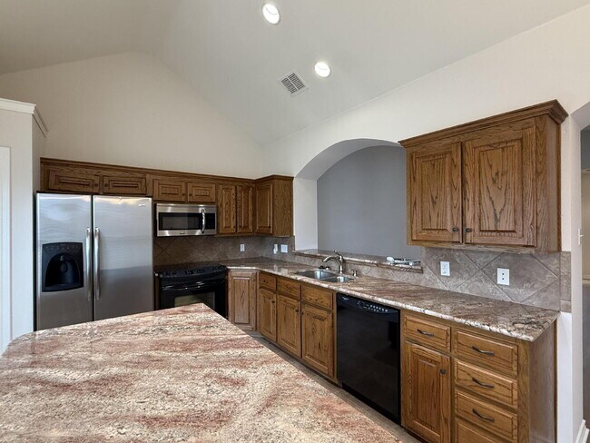 Building Photo - Modern Comfort Meets Cozy Living on Casual Cir!