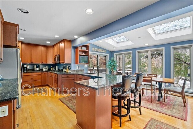 Building Photo - 8709 Hidden Hill Ln