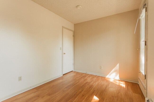 Building Photo - 1631 19th St