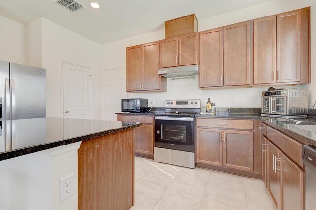 Building Photo - 16319 Winding Preserve Cir