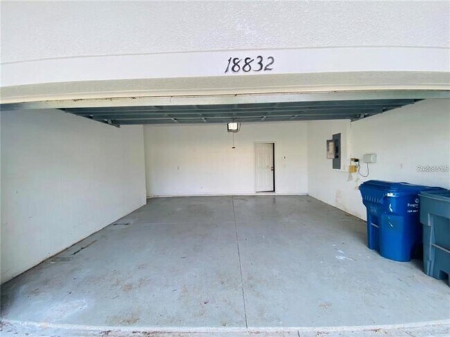 Building Photo - 18832 Parapet Pl