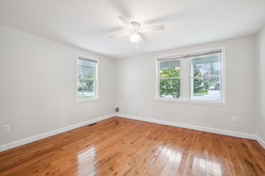 Building Photo - 84 Vernier Rd