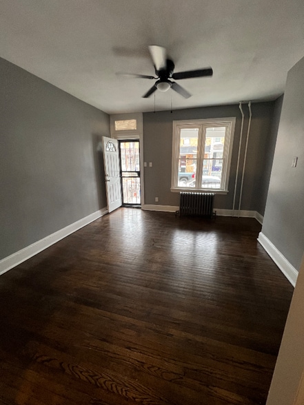 Building Photo - 5527 Bloyd St