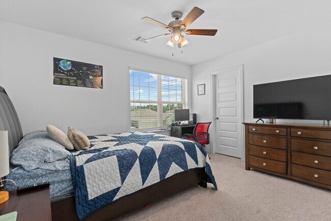 Building Photo - 9658 Caney Trails Rd