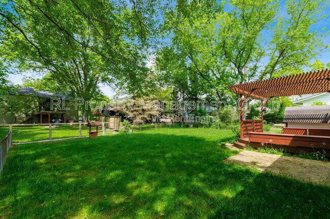 Building Photo - 5951 Als Ct