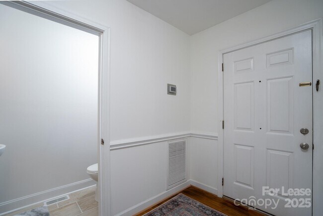 Building Photo - 3227 Mayfield Ave