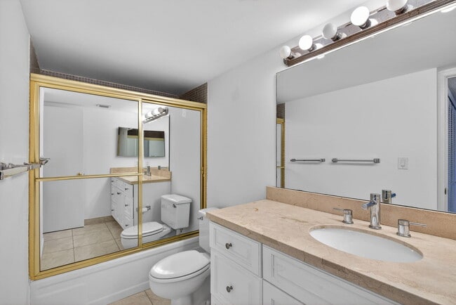 Building Photo - 4200 N Ocean Dr