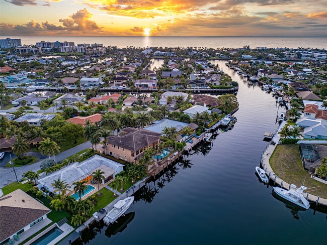 Building Photo - 1410 SE 12th St