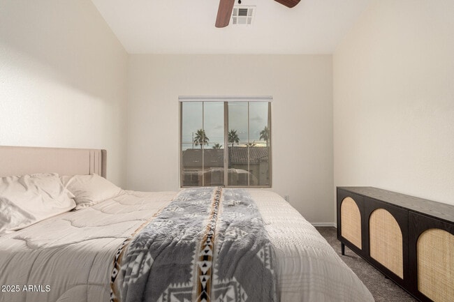 Building Photo - 240 W Juniper Ave