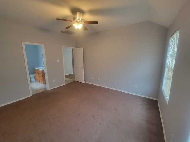 Building Photo - 12637 Carpenter Ln