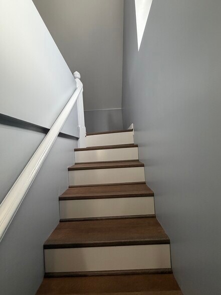 Building Photo - 326 Walnut St