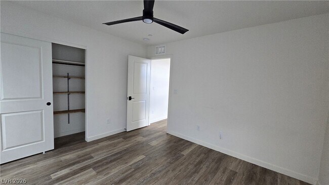 Building Photo - 762 Elstree Ct