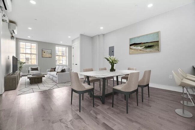 Building Photo - 20 Saint Marks Place