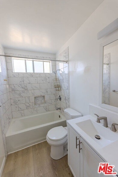 Building Photo - 1426 Orange Grove Ave