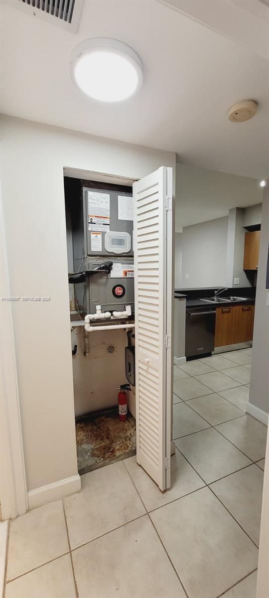 Building Photo - 471 NE 25th St