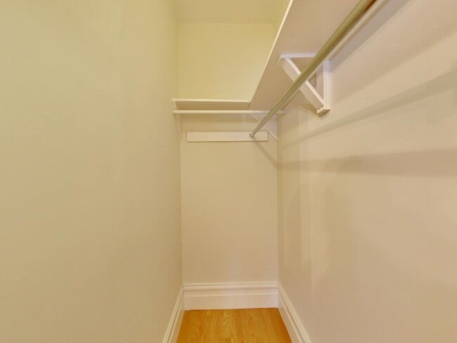 Building Photo - 617 Natoma St
