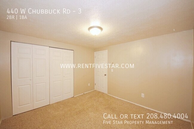 Building Photo - 440 W Chubbuck Rd