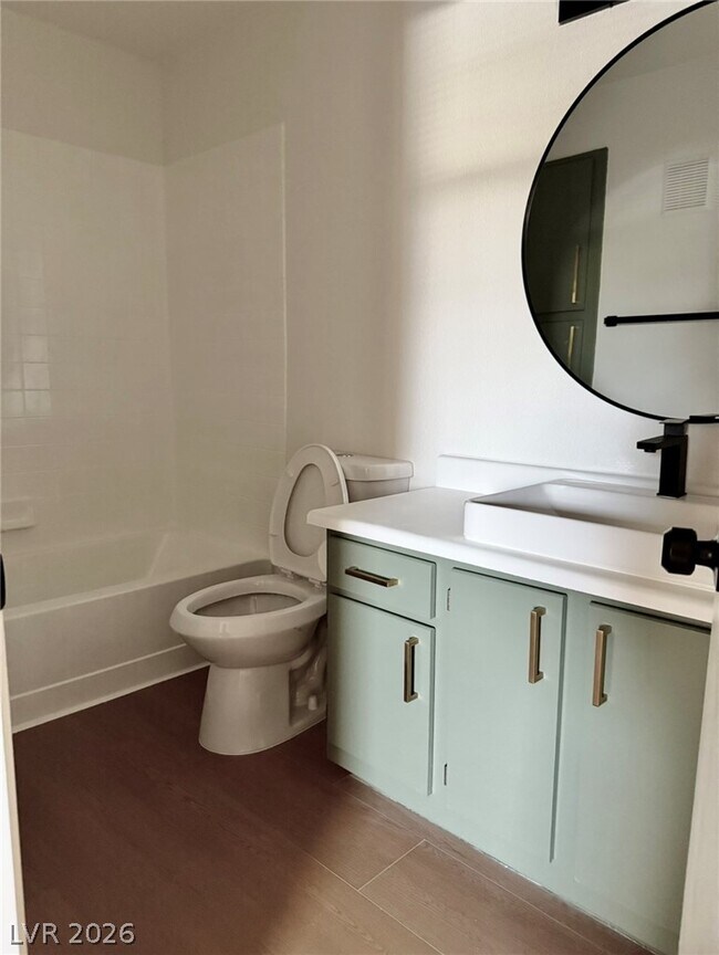 Building Photo - 1150 N Buffalo Dr